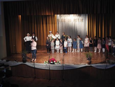 Prireditev Druži naju ples in petje 2019 27